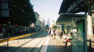 Palenie papierosów w miejscach publicznych zostało zakazane w kilku regionach Hiszpanii.