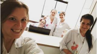 Bezdomny trafił do szpitala razem ze swoimi psimi przyjaciółmi