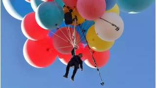 Balony z helem uniosły mężczyznę na wysokość ponad 7 km