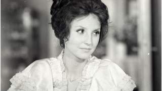 Elżbieta Starostecka w serialu "Noce i dnie" (1975)