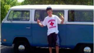 Van bardzo podobał się młodemu chłopakowi. Postanowił napisać list do jego właściciela