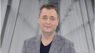 Jacek Rozenek pokazał nagranie, na którym walczył o zdrowie po przebytym udarze