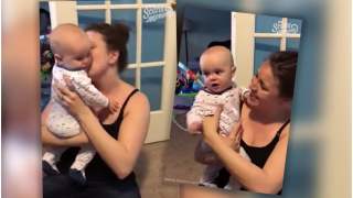 Kobieta nagrała filmik jak całuje swoje dziecko. Reakcja malucha rozbawi każdego