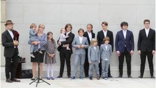 Joszko Broda i jego żona Debora mają razem aż 11 dzieci